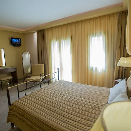 Anassa Deluxe Hotel 4*